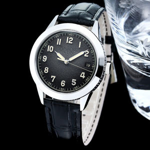 Montre de voyage de haute qualité au design minimaliste, édition hommage, affichage lumineux, boîtier résistant aux rayures, montre d'élite pour les professionnels - Product Image 1