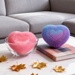 Nuevo Juguete Antiestrés en Forma de Corazón, Pelota de Peluche Transfronteriza, Juguete Luminoso para Niños, Fabricante Mayorista - Product Image 3