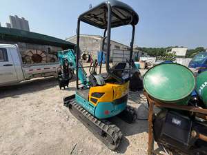 Mini-pelle hydraulique Kubota U17 de 2 tonnes sur chenilles utilisée pour les travaux à voie étroite U15 U27 U35 U40 U48 U55 KX155 KX163 - Product Image 4