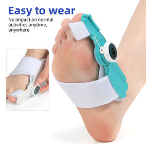 YNBG JZ40 Correcteur d'<span class=keywords><strong>hallux</strong></span> <span class=keywords><strong>valgus</strong></span> en ABS <span class=keywords><strong>pour</strong></span> hommes et femmes, avec bouton réglable, séparateur d'orteils, attelle, logo personnalisé, décompression du gros orteil - Product Image 2