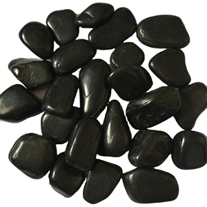 Pierre de galet ronde noire polie directe d'usine AAA pour le jardinage <span class=keywords><strong>et</strong></span> l'aménagement paysager de <span class=keywords><strong>galets</strong></span> - Product Image 1