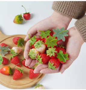 Fraises artificielles en plastique, <span class=keywords><strong>faux</strong></span> fruits, fausses fraises pour accessoires de photographie, articles de présentation, accessoires décoratifs - Product Image 5