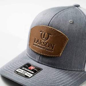 Casquette Richardson 112 Trucker personnalisée avec patch en maille, débossée et thermopressée, élégante, tendance, décontractée, pour la plage, la pêche, le cyclisme et les activités de plein air - Product Image 5