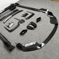 Kit Mobil Baru untuk BMW Seri 7 G70 Upgrade ke Gaya M Body Kit Eksterior Serat Karbon Kering dengan Lip Depan, Diffuser Belakang, dan Side Skirt