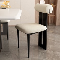 Chaise de salle à manger en pin massif de style nordique moderne, luxe léger avec dossier, pour la maison, le café et un usage domestique décontracté