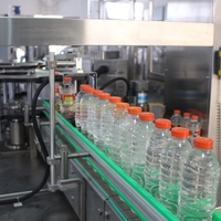 Étiqueteuse de bouteilles rondes entièrement automatique réglable pour canettes en verre PET Applicateur industriel à grande vitesse de précision à 3 côtés