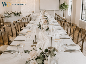 Nappe et <span class=keywords><strong>chemin</strong></span> <span class=keywords><strong>de</strong></span> <span class=keywords><strong>table</strong></span> plissés sur mesure en tissu solide avec autres matériaux pour mariages, événements, salons et présentations en restaurant - Product Image 6