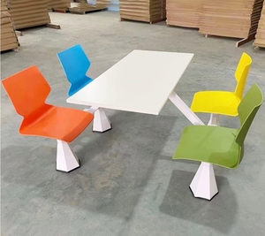 Ensemble de table à manger moderne pour cantine avec chaises bleues intégrées, design durable et élégant pour les cantines scolaires et de bureau - Product Image 3