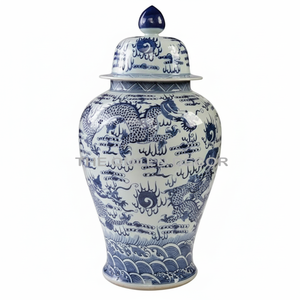 Grands pots de gingembre de temple en porcelaine bleue et blanche chinoise peints à la main avec motif de lotus à branches imbriquées pour la maison - Product Image 1