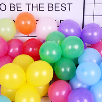 Vente en gros de ballons en latex mats multicolores de 5 pouces pour les décorations de fête d'anniversaire et de Noël