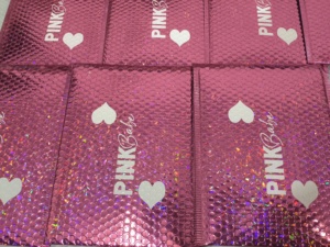 Buste Imbottite Biodegradabili Rosa Metallizzate con Logo Personalizzato, Buste Postali con Bolle d'Aria per Spedizioni - Product Image 3