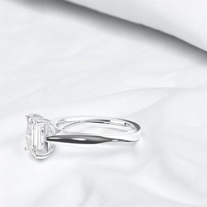 Anillo de Compromiso KEEVA JEWELS con Diamante Cultivado en Laboratorio, Certificado IGI, Corte Esmeralda de 1 Quilate, Claridad F-G/VS, Engaste de Puntas, Talla 7 para Mujer - Product Image 1