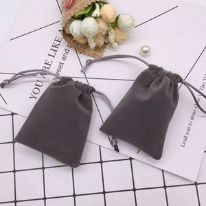 Petite pochette à cordon carrée en velours court 7x9cm personnalisée, réutilisable pour bijoux, montres, cosmétiques, emballage et rangement - Product Image 3