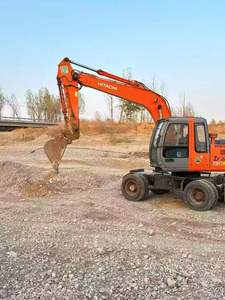 Excavatrice sur pneus d'occasion en bon état Hitachi ZX130W Peinture d'origine Excavadora Hitachi ZX130 ZX135 ZX140 ZX200 à Shanghai - Product Image 6