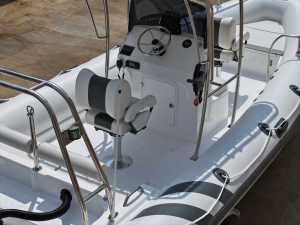 <span class=keywords><strong>Bateau</strong></span> <span class=keywords><strong>pneumatique</strong></span> rigide Zhenbo 6,8 <span class=keywords><strong>m</strong></span> RIB 680A avec coque en fibre de verre et PVC de 1,2 mm pour la pêche et la plongée - Product Image 6