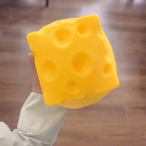Jouet sensoriel TPR à récupération lente, cadeau anti-stress, grand bloc de fromage à presser, jouet géant en forme de fromage pour soulager le stress - Product Image 1
