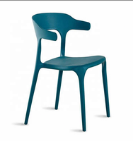 Offre Spéciale en plastique dinant la chaise chaise en plastique empilable de chaise extérieure