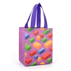 Bolsas de embalaje no tejidas de Navidad al por mayor de alta calidad con asa Popular para regalos de ropa compras de comestibles - Product Image 5