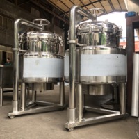 Cuve de mélange électrique en acier inoxydable contrôlée par PLC avec agitateur pour ligne de production automatique