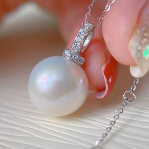 Collar de Plata de Ley S925 con Colgante de Perla de Agua Dulce de 13-14 mm, Trébol, Luz Intensa, Producto Natural - Product Image 4