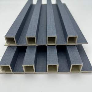 Palier d'<span class=keywords><strong>escalier</strong></span> Revêtement mural en <span class=keywords><strong>PVC</strong></span> à grain de bois Garde d'angle Installation sur surface plane Rétention de brillance à trafic élevé Panneaux d'hôtel à domicile - Product Image 5