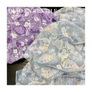Tissu organza à fleurs violettes, tissu transparent gaufré en tulle pour robes - Product Image 5