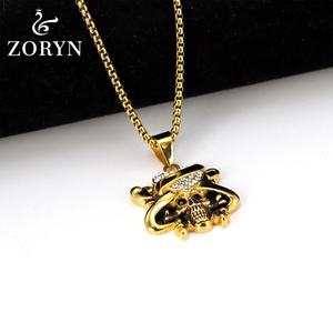 Pendentif Tête de Loup Viking Plaqué Or, Mythologie Nordique Odin Fenrir, Protection Runic, Bijoux de Mode en Acier Inoxydable pour Hommes et Femmes - Product Image 4