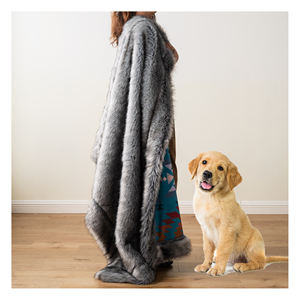 Antiolor hecho a mano Handcarted Grey Tan Luxury Wolf <span class=keywords><strong>Shag</strong></span> Faux Fur <span class=keywords><strong>Dog</strong></span> Throw Manta para gatos conejillos de indias - Product Image 1