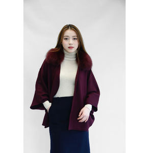 เสื้อคลุมแคชเมียร์ผู้หญิงสุดหรูสำหรับฤดูหนาว ผ้าขนสัตว์ผสม อุ่นสบาย ผ้าคลุมไหล่หรูหรา แต่งขอบขนเฟอร์เทียมลายฟ็อกซ์ - Product Image 3