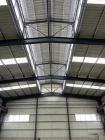 Atelier industriel à structure en acier robuste à grande portée avec fonctions de soudage et bâtiment d'entrepôt en acier