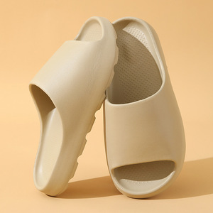 Sandales <span class=keywords><strong>de</strong></span> <span class=keywords><strong>bain</strong></span> antidérapantes à semelle épaisse et durables pour hommes et femmes, vêtements d'intérieur et d'extérieur pour tous, doux, été, printemps et automne - Product Image 3