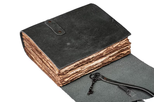 สมุดบันทึกปกหนังทำมือพร้อมกุญแจล็อค สมุดจดบันทึกสไตล์วินเทจ ของขวัญไดอารี่สไตล์เรสติก สมุดบันทึกการเดินทางแบบแฮนด์เมด - Product Image 3