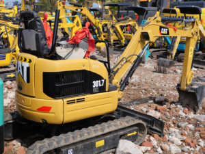 Mini-excavatrice Caterpillar 301.7 d'occasion importée de haute qualité, 7 tonnes, modèle 2016, PLC et pompe, prix bas, à vendre - Product Image 5