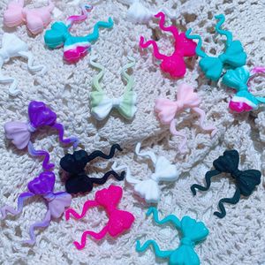 Cuentas de silicona con forma de lazo para la elaboración de joyas, formas de lazo 3D coloridas con colas rizadas, accesorio decorativo de cuentas. - Product Image 5
