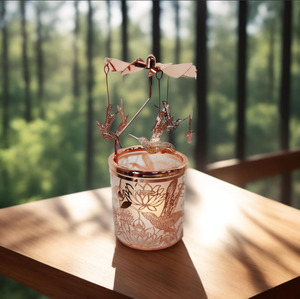 Tùy Chỉnh Trung Quốc Carousel Phong Cách Kim Loại Quay Tealight Candleholder Trang Trí Nội Thất Bướm Quay Nến Đèn Lồng - Product Image 5