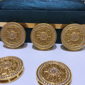 Colgante <span class=keywords><strong>de</strong></span> brújula con diseño <span class=keywords><strong>de</strong></span> loto en oro <span class=keywords><strong>de</strong></span> 18 quilates, se puede usar como <span class=keywords><strong>reloj</strong></span> con correa. 100% oro <span class=keywords><strong>de</strong></span> 18 quilates, unisex, diseño lujoso. - Product Image 3