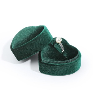 Boîte à bijoux en forme de cœur en gros, boîte cadeau en velours de haute qualité pour une ou deux bagues, pendentif 5x5x4 - Product Image 4