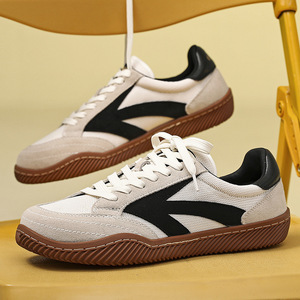 Sneakers rétro en mesh pour hommes, bout rond, semelle en caoutchouc respirante, légères, chaussures de marche décontractées, style décontracté, couleur blanc et noir - Product Image 1