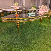 Table de banquet de mariage en acier inoxydable et cristal, design industriel, style moderne, configuration libre, en forme de S, demi-lune, pour hôtel