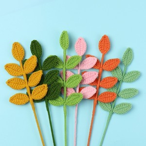 Accesorios de ramo de flores de ganchillo hechos a mano, de lana tejida, 7 hojas, hojas de las cuatro estaciones, Navidad, Festival de Primavera, imitación. - Product Image 1