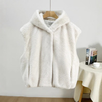 Nouvelle Collection Printemps – Gilet Court Femme Vintage à Capuche en Fausse Fourrure, Boutonnage Simple avec Boucle – Vente en Gros, Tendance et Polyvalent