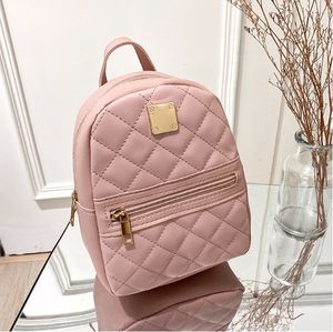 Zaino donna elegante con ricamo coreano ideale per uso quotidiano e avventure di viaggio - Product Image 3