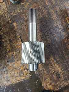 Fabricant d'arbre personnalisé Arbre de transmission cannelé en acier forgé de haute précision Arbre principal de boîte de vitesses - Product Image 6