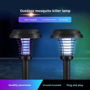 Lámpara Solar Antimosquitos para Exteriores, Impermeable IP65, con Luz LED de 360° y Descarga Eléctrica para Jardín - Product Image 3