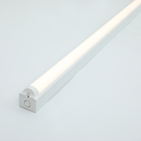 Lampe à LED en aluminium sur mesure, lumière linéaire IP54, 2 pieds, 5 pieds, 30W, 38W, 46W, 54W, personnalisable en usine, haute efficacité