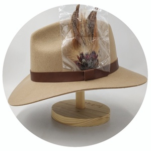 Sombrero Fedora Clásico Unisex de Ala Ancha, Hecho a Mano, de Fieltro de Lana 100%, con Elegante Banda de Cuero, Venta al Por Mayor - Product Image 3