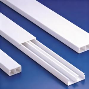 Goulotte de câblage en <span class=keywords><strong>PVC</strong></span> <span class=keywords><strong>rigide</strong></span> avec couvercle de protection pour la gestion des câbles électriques - Product Image 2