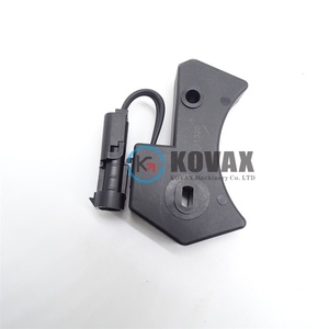 Sensor de Posición AE74688, Sensor de Enganche de Tres Puntos para Maquinaria de Construcción <span class=keywords><strong>7R</strong></span> 210 230 250 270 <span class=keywords><strong>290</strong></span> 310 330 350 8R 230 - Product Image 2