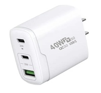 Pengisi Daya Dinding Cepat 40W PD QC3.0 USB+Type-C yang Sedang Tren dengan Colokan Multi-Region untuk Ponsel, Tablet & Laptop