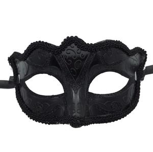 Masques de bal masqué pour hommes, style vénitien antique, décorations d'Halloween, noir et argent, demi-visage, PVC, motif floral, écologiques, réutilisables - Product Image 3